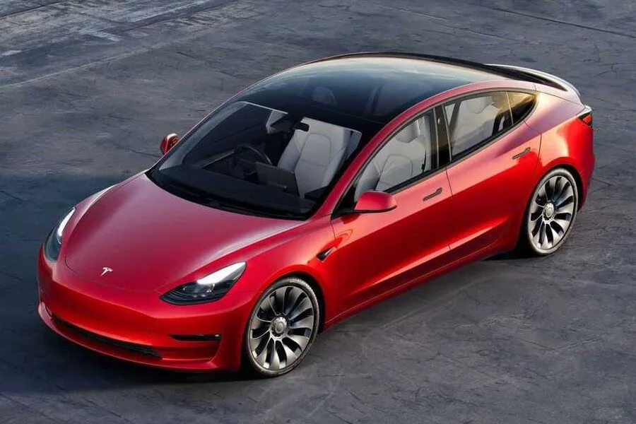 Çin'de Tesla Model 3 Fiyat İndirimi: Satış Düşüşüne Çare Aranıyor