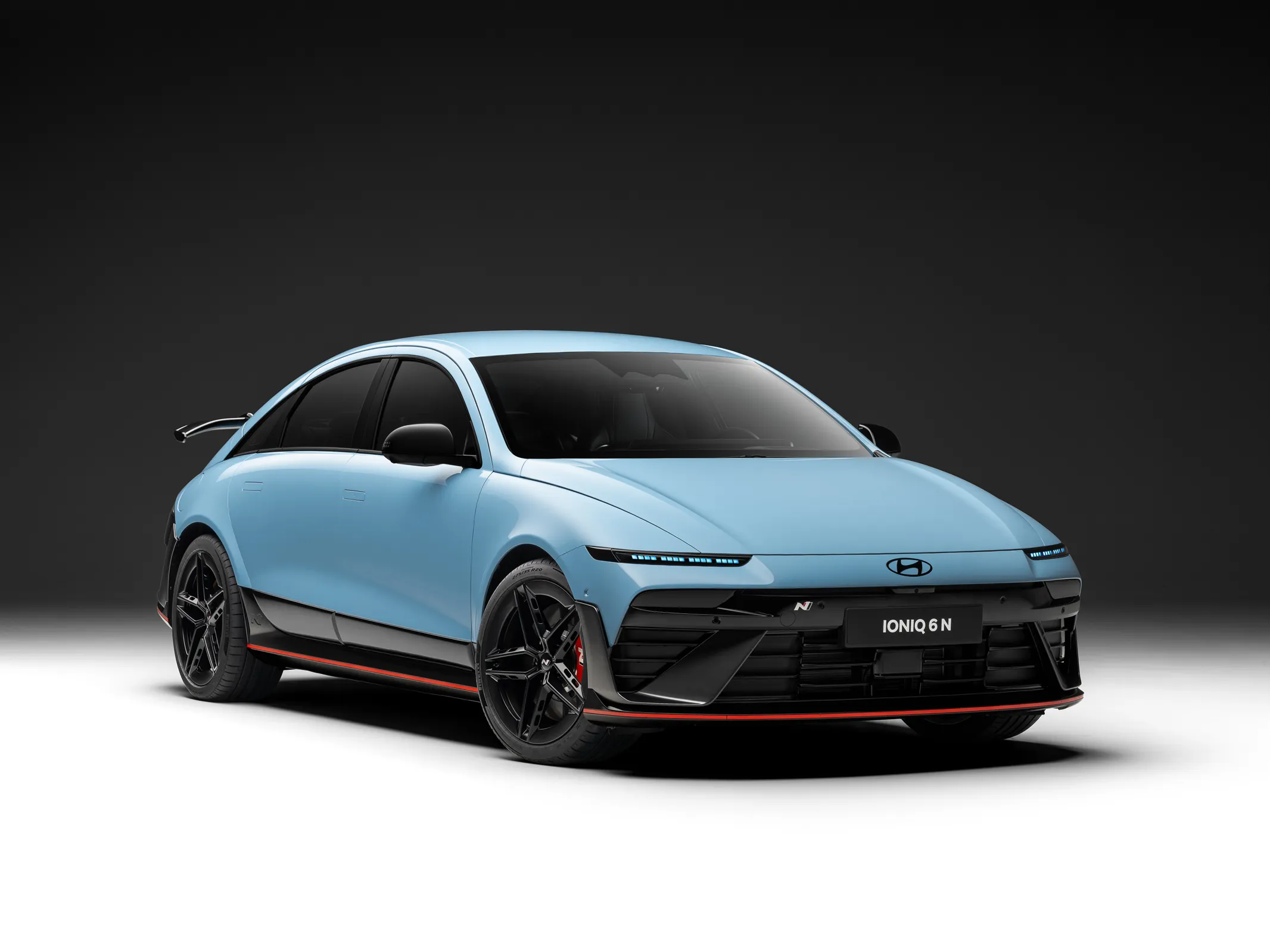 Hyundai'nin İlk Elektrikli Spor Sedanı IONIQ 6 N Kore'de Satışa Sunuldu