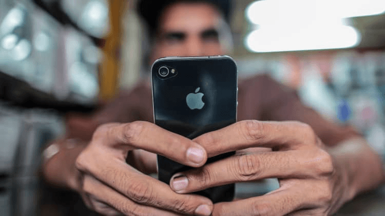 Apple iPhone Hindistan'da Rekor Yıl Geçirdi