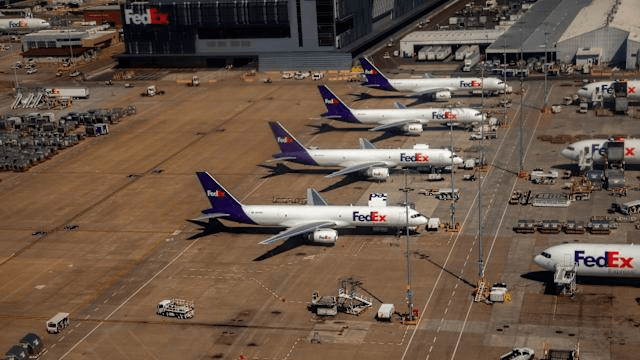 FedEx, Memphis'teki E-ticaret Paket Sınıflandırma Merkezini Genişletiyor