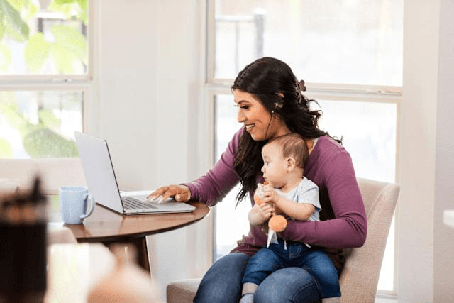 Üniversite Öğrencileri İçin 18 Yan Gelir Kaynağı: Ayda 5.000-15.000 TL Kazanma Rehberi